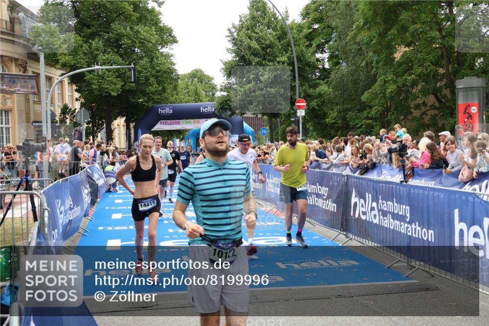29.06.2025 - hella hamburg halbmarathon Zöllner http://msf.ph/oto/8199996 29.06.2025 10:47:08 Ziel 1460, 4093, 4377, 5472, 6700, 7908, 9794, 10122, 12579, 14415, 14783, 15684, 15825 meine-sportfotos.de