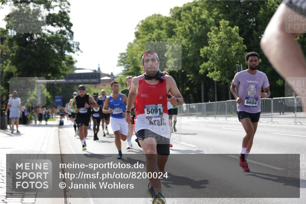 29.06.2025 - hella hamburg halbmarathon Jannik Wohlers http://msf.ph/oto/8200024 29.06.2025 09:47:42 Lombardsbrücke 1164, 1385, 1562, 1743, 2714, 3959, 4602, 4860, 5091, 5315, 6684, 6829, 6990, 8362, 9178, 9944, 10384, 10900, 11202, 11227, 11620, 11745, 12290, 12514, 12865, 13595, 13854, 14387, 14908, 14934, 15015, 15261, 15415, 15701, 16119, 16158, 17024, 17217, 17306, 18103, 18216, 18573, 18584, 18679, 18841 meine-sportfotos.de
