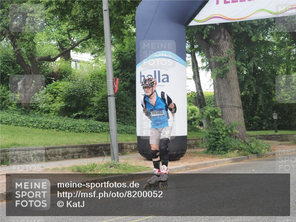 29.06.2025 - hella hamburg halbmarathon KatJ http://msf.ph/oto/8200052 29.06.2025 09:29:52 Zwischen KM18-KM19  meine-sportfotos.de