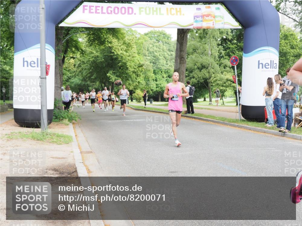 29.06.2025 - hella hamburg halbmarathon MichiJ http://msf.ph/oto/8200071 29.06.2025 10:21:23 Zwischen KM18-KM19 1894, 4812, 5660, 7845, 11877, 14450, 16065 meine-sportfotos.de