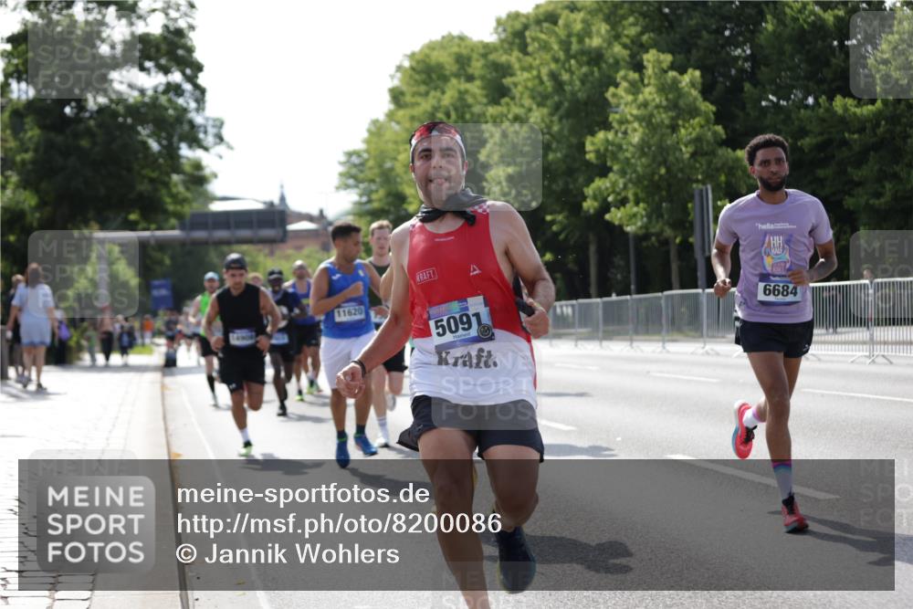 29.06.2025 - hella hamburg halbmarathon Jannik Wohlers http://msf.ph/oto/8200086 29.06.2025 09:47:42 Lombardsbrücke 1164, 1385, 1562, 1743, 2714, 3959, 4602, 4860, 5091, 5315, 6684, 6829, 6990, 8362, 9178, 9944, 10384, 10900, 11202, 11227, 11620, 11745, 12290, 12514, 12865, 13595, 13854, 14387, 14908, 14934, 15015, 15261, 15415, 15701, 16119, 16158, 17024, 17217, 17306, 18103, 18216, 18573, 18584, 18679, 18841 meine-sportfotos.de