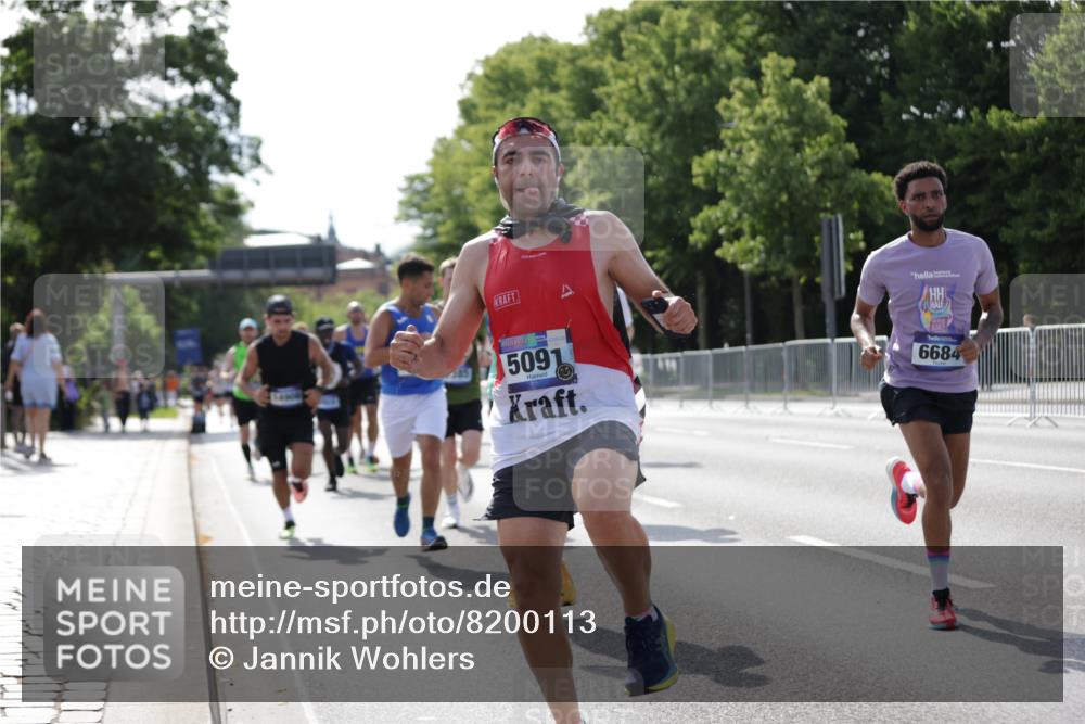 29.06.2025 - hella hamburg halbmarathon Jannik Wohlers http://msf.ph/oto/8200113 29.06.2025 09:47:42 Lombardsbrücke 1164, 1385, 1562, 1743, 2714, 3959, 4602, 4860, 5091, 5315, 6684, 6829, 6990, 8362, 9178, 9944, 10384, 10900, 11202, 11227, 11620, 11745, 12290, 12514, 12865, 13595, 13854, 14387, 14908, 14934, 15015, 15261, 15415, 15701, 16119, 16158, 17024, 17217, 17306, 18103, 18216, 18573, 18584, 18679, 18841 meine-sportfotos.de