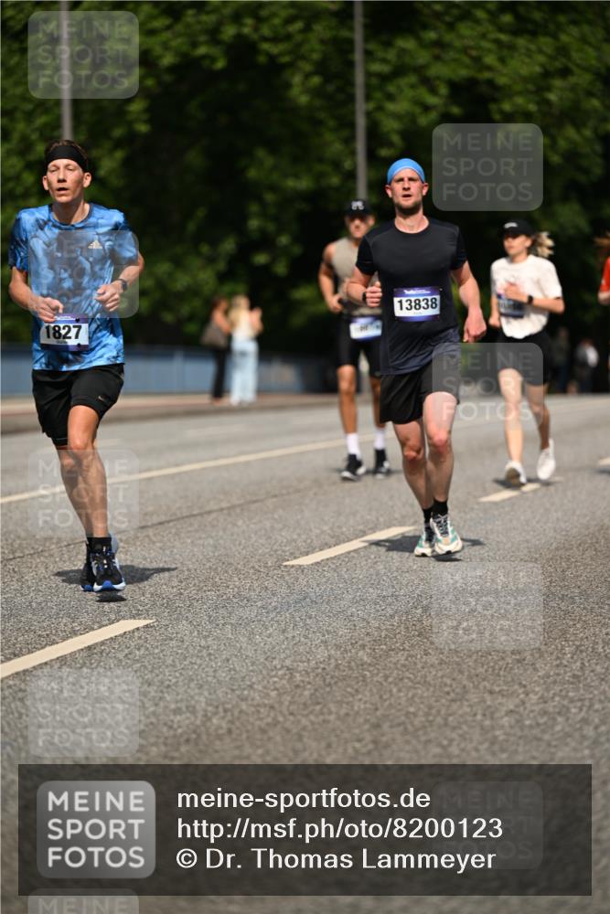 29.06.2025 - hella hamburg halbmarathon Dr. Thomas Lammeyer http://msf.ph/oto/8200123 29.06.2025 09:48:09 Kennedybrücke 2021, 3201, 3845, 5269, 5367, 6619, 8473, 8731, 10156, 10486, 10848 meine-sportfotos.de