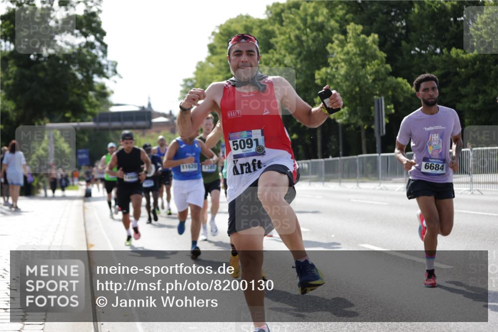 29.06.2025 - hella hamburg halbmarathon Jannik Wohlers http://msf.ph/oto/8200130 29.06.2025 09:47:42 Lombardsbrücke 1164, 1385, 1562, 1743, 2714, 3959, 4602, 4860, 5091, 5315, 6684, 6829, 6990, 8362, 9178, 9944, 10384, 10900, 11202, 11227, 11620, 11745, 12290, 12514, 12865, 13595, 13854, 14387, 14908, 14934, 15015, 15261, 15415, 15701, 16119, 16158, 17024, 17217, 17306, 18103, 18216, 18573, 18584, 18679, 18841 meine-sportfotos.de