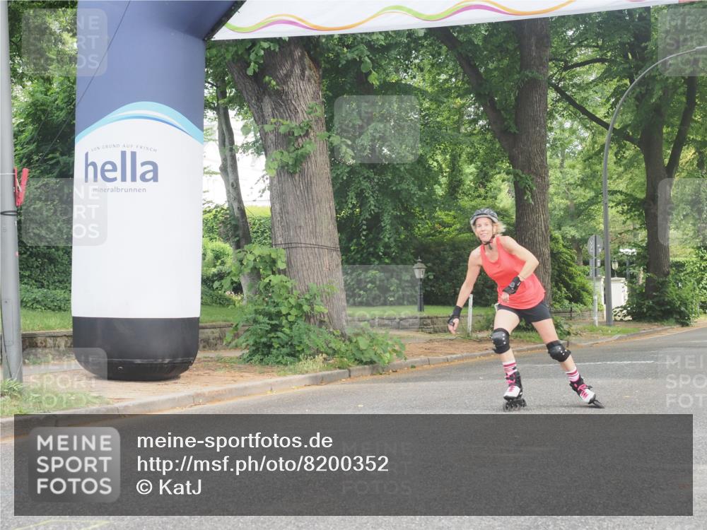 29.06.2025 - hella hamburg halbmarathon KatJ http://msf.ph/oto/8200352 29.06.2025 09:30:07 Zwischen KM18-KM19  meine-sportfotos.de