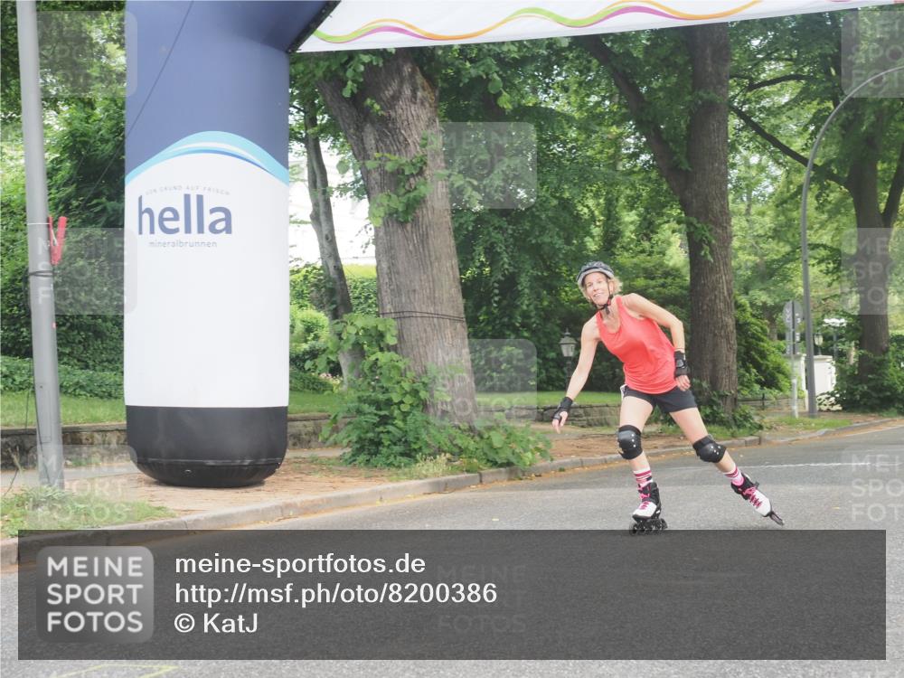 29.06.2025 - hella hamburg halbmarathon KatJ http://msf.ph/oto/8200386 29.06.2025 09:30:07 Zwischen KM18-KM19  meine-sportfotos.de