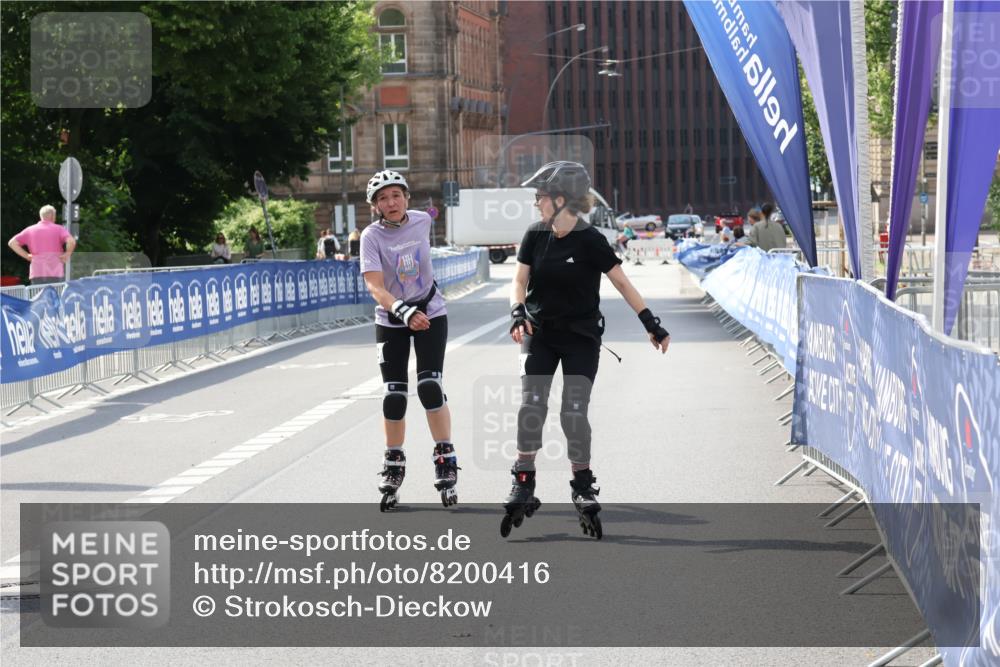 29.06.2025 - hella hamburg halbmarathon Strokosch-Dieckow http://msf.ph/oto/8200416 29.06.2025 09:49:20 Ziel 20063, 20082, 20085 meine-sportfotos.de