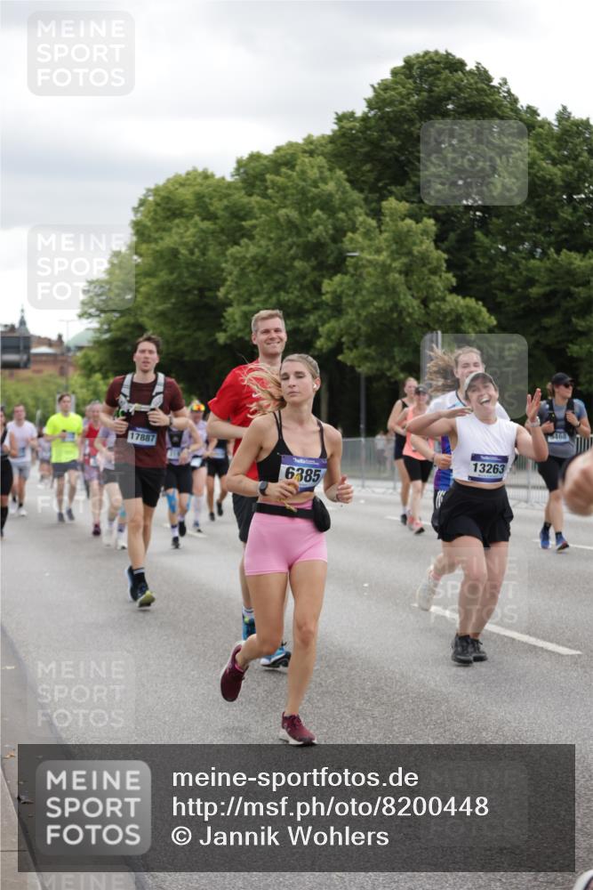 29.06.2025 - hella hamburg halbmarathon Jannik Wohlers http://msf.ph/oto/8200448 29.06.2025 11:15:33 Lombardsbrücke 3168, 3197, 3198, 3452, 3903, 3904, 4125, 4686, 5468, 5478, 5779, 6385, 6668, 6811, 7181, 7182, 7756, 7923, 8208, 8500, 8775, 9189, 9190, 10439, 10440, 10767, 11004, 11071, 11130, 11850, 11901, 12030, 12038, 12866, 12920, 13238, 13239, 13263, 13831, 14645, 15295, 16835, 17887, 18360, 18363 meine-sportfotos.de