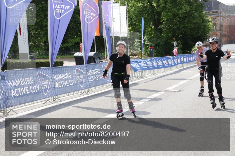 29.06.2025 - hella hamburg halbmarathon Strokosch-Dieckow http://msf.ph/oto/8200497 29.06.2025 09:49:21 Ziel 20063, 20082, 20085 meine-sportfotos.de