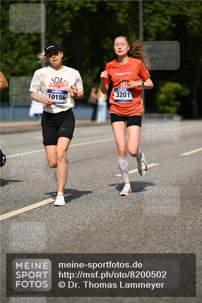 29.06.2025 - hella hamburg halbmarathon Dr. Thomas Lammeyer http://msf.ph/oto/8200502 29.06.2025 09:48:12 Kennedybrücke 1758, 2021, 3201, 5269, 5367, 6619, 8473, 8731, 10156, 10486, 10848, 11169 meine-sportfotos.de