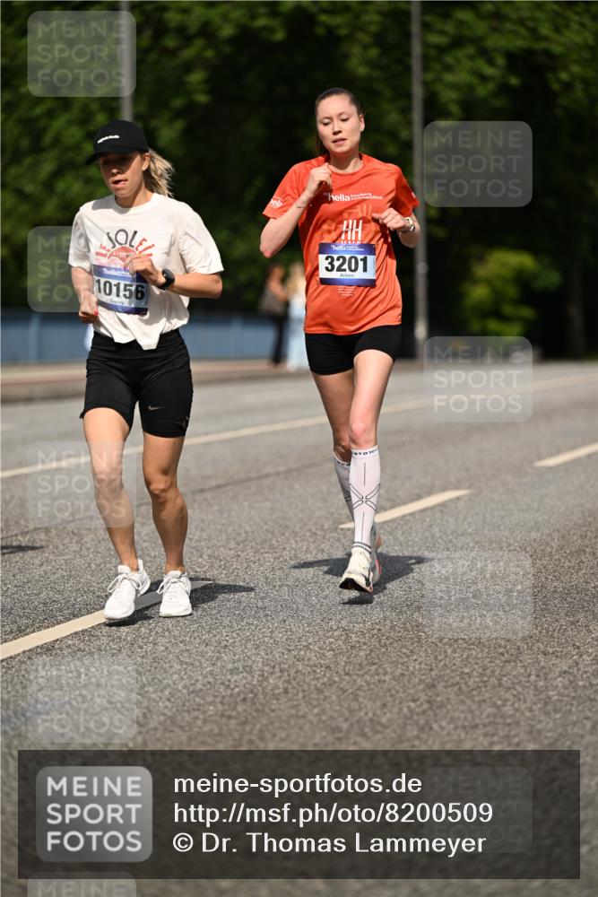 29.06.2025 - hella hamburg halbmarathon Dr. Thomas Lammeyer http://msf.ph/oto/8200509 29.06.2025 09:48:12 Kennedybrücke 1758, 2021, 3201, 5269, 5367, 6619, 8473, 8731, 10156, 10486, 10848, 11169 meine-sportfotos.de