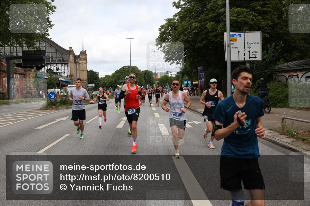 29.06.2025 - hella hamburg halbmarathon Yannick Fuchs http://msf.ph/oto/8200510 29.06.2025 10:31:57 20KM 1290, 2196, 2767, 4860, 4865, 5003, 5042, 5307, 5923, 6047, 6123, 6458, 7310, 8362, 9178, 9914, 10190, 10451, 10738, 12739, 13141, 13372, 13854, 14387, 14459, 14691, 14934, 15178, 15261, 15410, 15939, 16523, 16992, 17125, 17137, 17658, 18159, 18216, 18357, 18384, 18986 meine-sportfotos.de