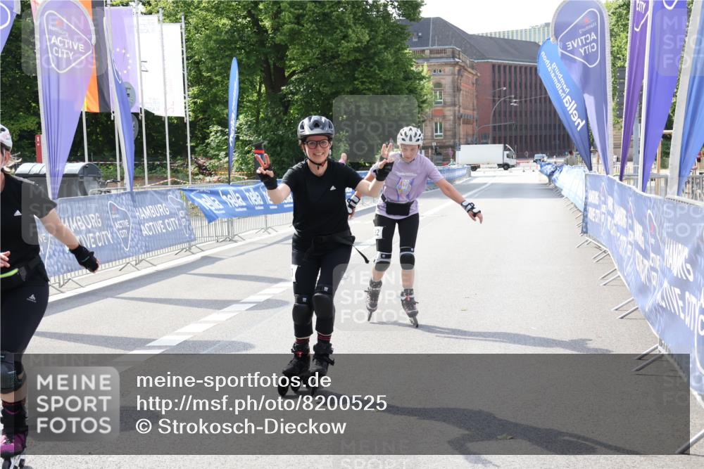 29.06.2025 - hella hamburg halbmarathon Strokosch-Dieckow http://msf.ph/oto/8200525 29.06.2025 09:49:22 Ziel 20063, 20082, 20085 meine-sportfotos.de