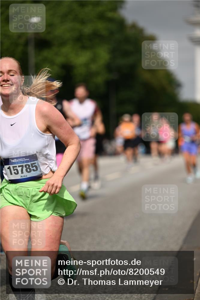 29.06.2025 - hella hamburg halbmarathon Dr. Thomas Lammeyer http://msf.ph/oto/8200549 29.06.2025 10:11:40 Kennedybrücke 1893, 1993, 2136, 3929, 4262, 5242, 5845, 5899, 5926, 6196, 6517, 6518, 6707, 6713, 6715, 6833, 7503, 7760, 8585, 9967, 10283, 10700 meine-sportfotos.de