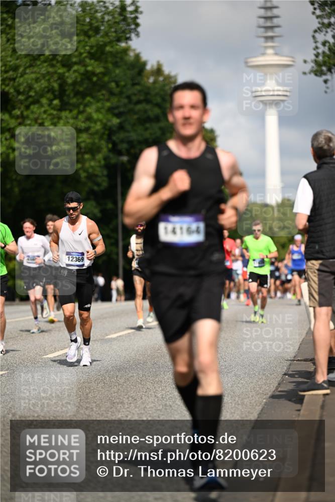 29.06.2025 - hella hamburg halbmarathon Dr. Thomas Lammeyer http://msf.ph/oto/8200623 29.06.2025 09:48:14 Kennedybrücke 1758, 2021, 2746, 3201, 5269, 5367, 6619, 6781, 8473, 8731, 10156, 10486, 10848, 11169 meine-sportfotos.de
