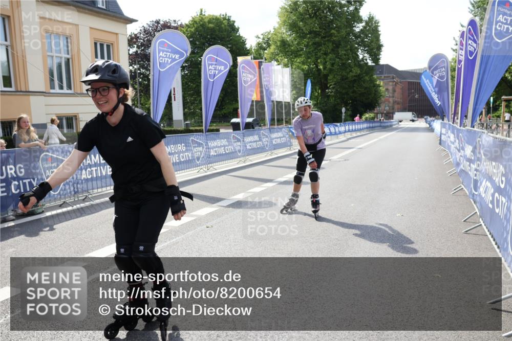 29.06.2025 - hella hamburg halbmarathon Strokosch-Dieckow http://msf.ph/oto/8200654 29.06.2025 09:49:23 Ziel 20063, 20082, 20085 meine-sportfotos.de