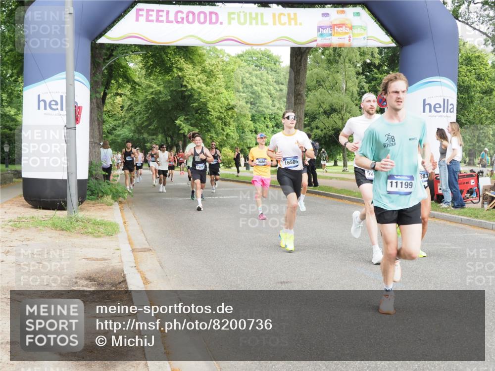 29.06.2025 - hella hamburg halbmarathon MichiJ http://msf.ph/oto/8200736 29.06.2025 10:21:31 Zwischen KM18-KM19 1686, 5070, 7965, 8883, 11199, 15054, 16505 meine-sportfotos.de