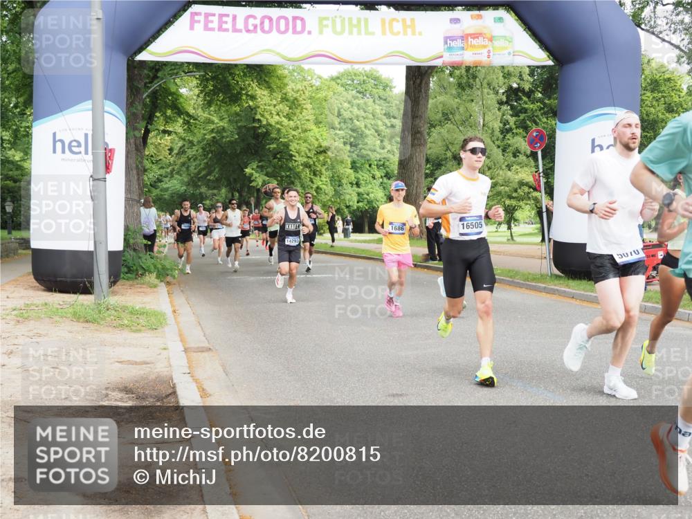 29.06.2025 - hella hamburg halbmarathon MichiJ http://msf.ph/oto/8200815 29.06.2025 10:21:31 Zwischen KM18-KM19 1686, 5070, 7965, 8883, 11199, 15054, 16505 meine-sportfotos.de