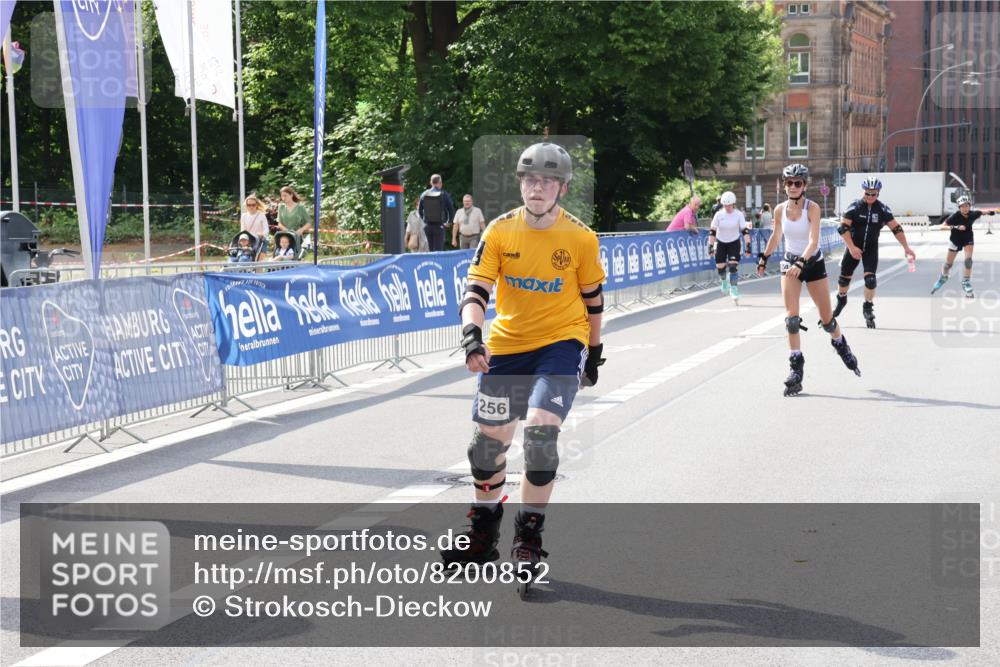 29.06.2025 - hella hamburg halbmarathon Strokosch-Dieckow http://msf.ph/oto/8200852 29.06.2025 09:50:16 Ziel 20240, 20256, 20514, 20538 meine-sportfotos.de