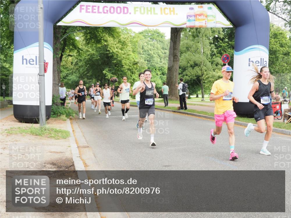 29.06.2025 - hella hamburg halbmarathon MichiJ http://msf.ph/oto/8200976 29.06.2025 10:21:33 Zwischen KM18-KM19 1686, 5070, 7965, 8883, 10484, 11169, 11199, 14293, 15054, 16505 meine-sportfotos.de