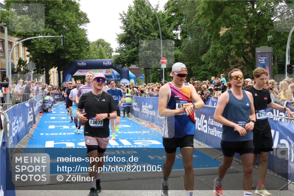 29.06.2025 - hella hamburg halbmarathon Zöllner http://msf.ph/oto/8201005 29.06.2025 10:47:24 Ziel 2274, 2864, 5024, 6134, 6168, 6203, 8693, 10423, 11077, 11491, 11518, 13672, 13782, 14722, 15611, 16089, 16286, 16819, 18856, 18974 meine-sportfotos.de