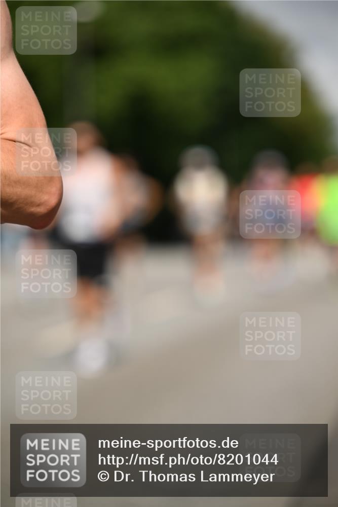 29.06.2025 - hella hamburg halbmarathon Dr. Thomas Lammeyer http://msf.ph/oto/8201044 29.06.2025 09:48:16 Kennedybrücke 1758, 2746, 3201, 5070, 5269, 5367, 6619, 6781, 8473, 10156, 10171, 10486, 10848, 11169 meine-sportfotos.de
