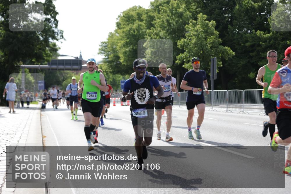 29.06.2025 - hella hamburg halbmarathon Jannik Wohlers http://msf.ph/oto/8201106 29.06.2025 09:47:45 Lombardsbrücke 1385, 1562, 1743, 2714, 2767, 3959, 4602, 4860, 5091, 5315, 6684, 6829, 6990, 8362, 8933, 10384, 10900, 11202, 11227, 11620, 11745, 11929, 12290, 12514, 12865, 13595, 13854, 14387, 14875, 14908, 14934, 15015, 15261, 15415, 15701, 15959, 16119, 16158, 17024, 17217, 18103, 18573, 18584, 18679, 18841 meine-sportfotos.de