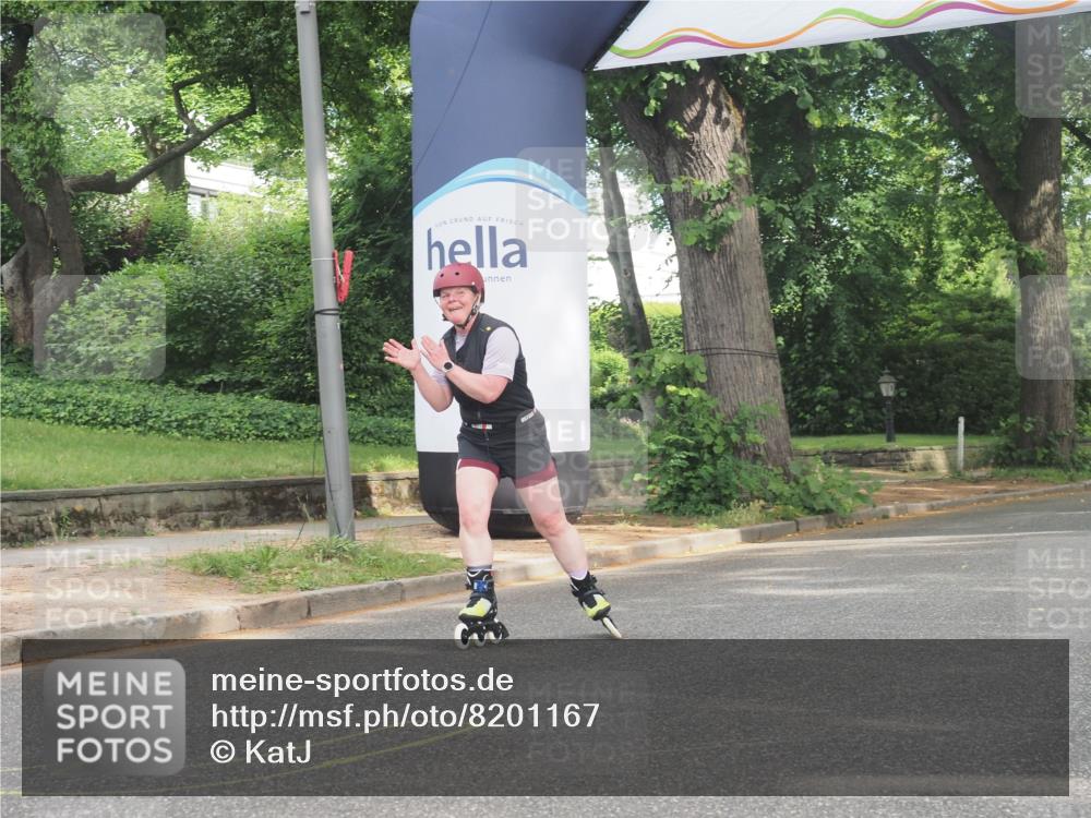 29.06.2025 - hella hamburg halbmarathon KatJ http://msf.ph/oto/8201167 29.06.2025 09:30:43 Zwischen KM18-KM19  meine-sportfotos.de