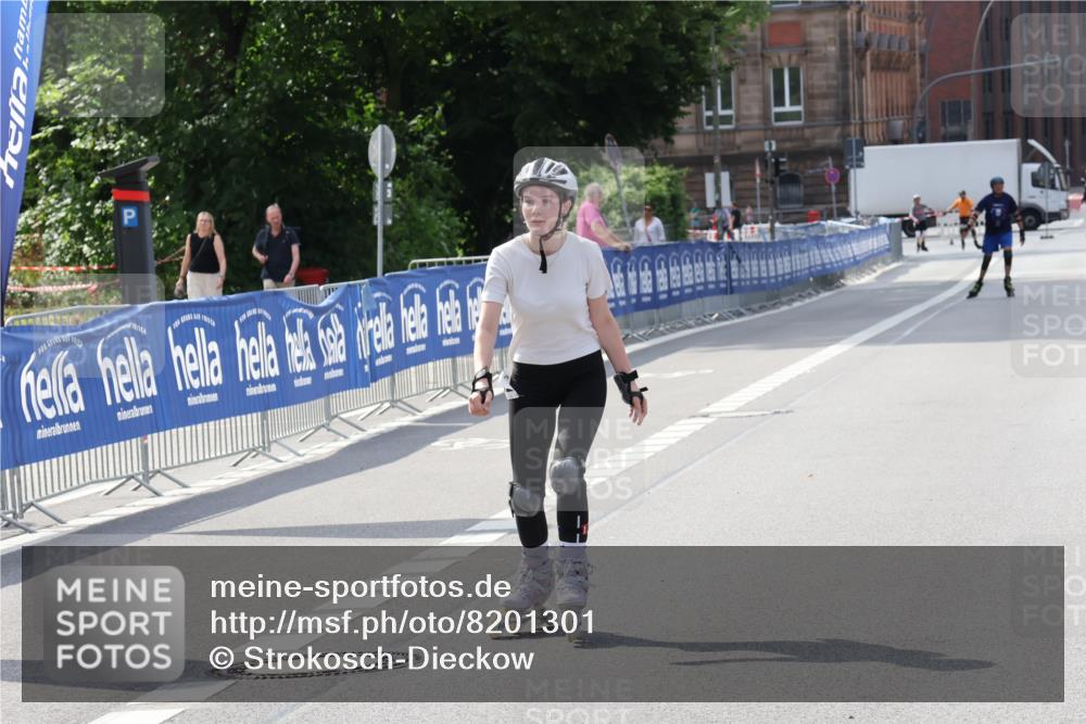 29.06.2025 - hella hamburg halbmarathon Strokosch-Dieckow http://msf.ph/oto/8201301 29.06.2025 09:51:01 Ziel 20262 meine-sportfotos.de