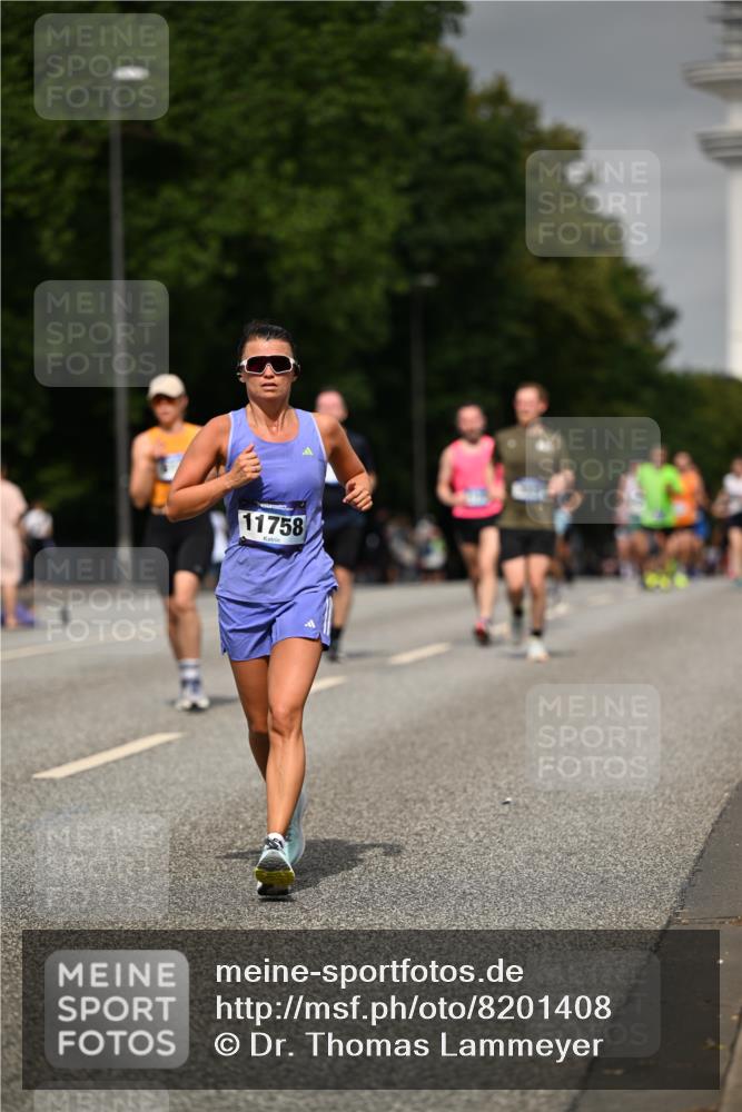 29.06.2025 - hella hamburg halbmarathon Dr. Thomas Lammeyer http://msf.ph/oto/8201408 29.06.2025 10:11:45 Kennedybrücke 1173, 1893, 1993, 2032, 2136, 3328, 3929, 4262, 5242, 5899, 5926, 6196, 6517, 6518, 6707, 6713, 6715, 6833, 7476, 7503, 7760, 8585, 9338, 9967, 10283, 10700 meine-sportfotos.de