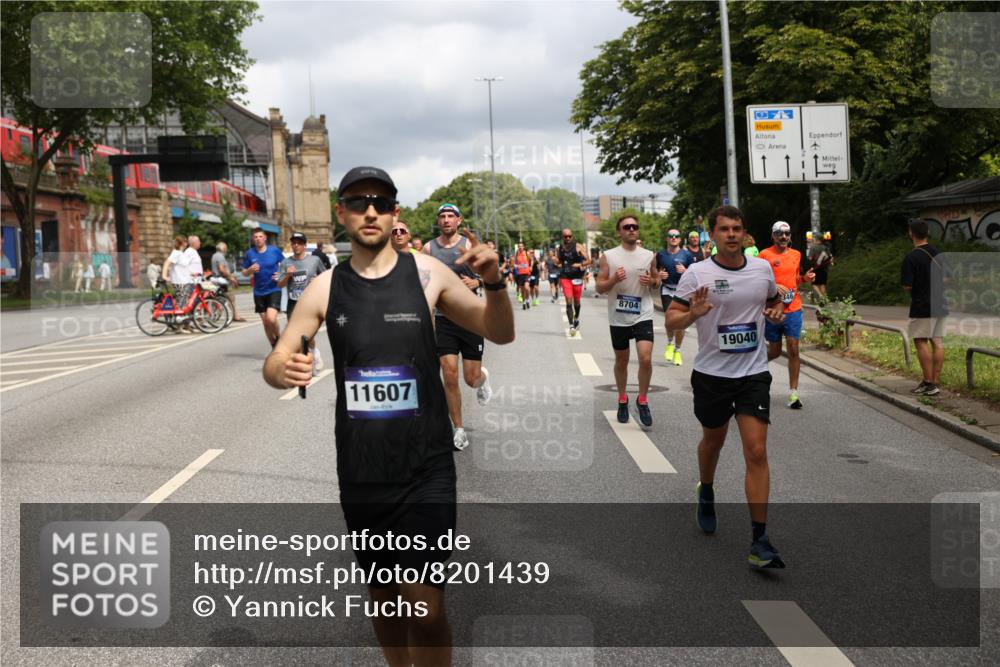 29.06.2025 - hella hamburg halbmarathon Yannick Fuchs http://msf.ph/oto/8201439 29.06.2025 10:44:45 20KM 1119, 1399, 1461, 1466, 1507, 1630, 1750, 1817, 2207, 2880, 3654, 4077, 4346, 4816, 5018, 5115, 6027, 6662, 6712, 6795, 7052, 7134, 7176, 7397, 7583, 7930, 7932, 8117, 8572, 8704, 8819, 9057, 10371, 11214, 11356, 11455, 11607, 12016, 12624, 13008, 13687, 13701, 13875, 14034, 14257, 14626, 15362, 15395, 15803, 15950, 16291, 16716, 17179, 17221, 17247, 17384, 18006, 18066, 18370, 18394, 18489, 18657, 18658, 18811 meine-sportfotos.de