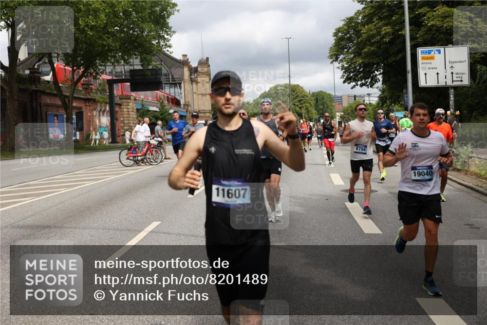 29.06.2025 - hella hamburg halbmarathon Yannick Fuchs http://msf.ph/oto/8201489 29.06.2025 10:44:45 20KM 1119, 1399, 1461, 1466, 1507, 1630, 1750, 1817, 2207, 2880, 3654, 4077, 4346, 4816, 5018, 5115, 6027, 6662, 6712, 6795, 7052, 7134, 7176, 7397, 7583, 7930, 7932, 8117, 8572, 8704, 8819, 9057, 10371, 11214, 11356, 11455, 11607, 12016, 12624, 13008, 13687, 13701, 13875, 14034, 14257, 14626, 15362, 15395, 15803, 15950, 16291, 16716, 17179, 17221, 17247, 17384, 18006, 18066, 18370, 18394, 18489, 18657, 18658, 18811 meine-sportfotos.de