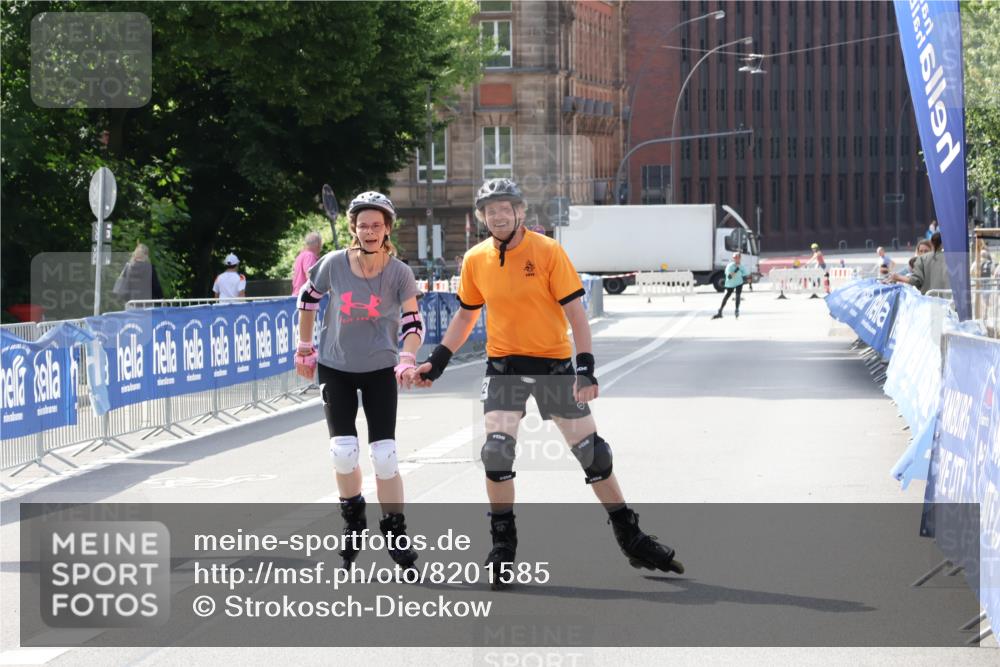 29.06.2025 - hella hamburg halbmarathon Strokosch-Dieckow http://msf.ph/oto/8201585 29.06.2025 09:51:31 Ziel 20202, 20230 meine-sportfotos.de