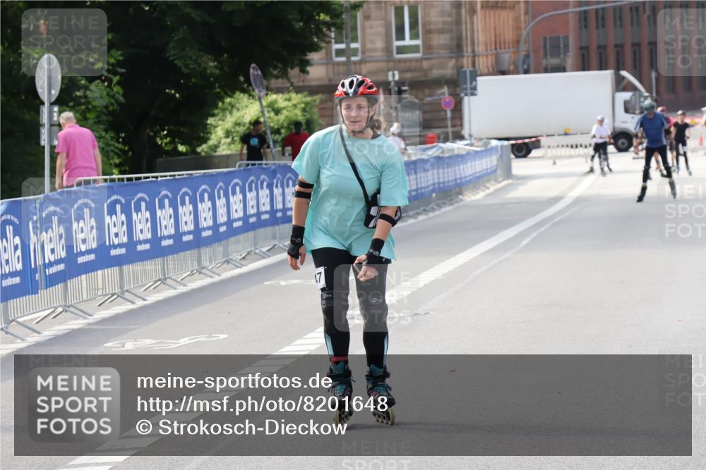 29.06.2025 - hella hamburg halbmarathon Strokosch-Dieckow http://msf.ph/oto/8201648 29.06.2025 09:52:01 Ziel 20347 meine-sportfotos.de