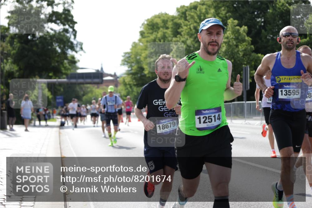 29.06.2025 - hella hamburg halbmarathon Jannik Wohlers http://msf.ph/oto/8201674 29.06.2025 09:47:47 Lombardsbrücke 1385, 1562, 1743, 2714, 2767, 3959, 4860, 5091, 5315, 6684, 6829, 6990, 8362, 8933, 10793, 10900, 11202, 11227, 11620, 11929, 12290, 12514, 13595, 13854, 14387, 14875, 14908, 14934, 15015, 15261, 15415, 15701, 15959, 16119, 16158, 17024, 17217, 18103, 18573, 18584, 18679 meine-sportfotos.de