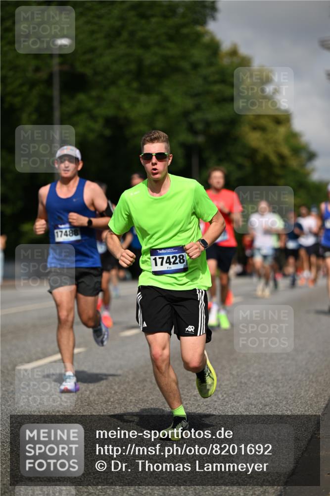 29.06.2025 - hella hamburg halbmarathon Dr. Thomas Lammeyer http://msf.ph/oto/8201692 29.06.2025 09:48:20 Kennedybrücke 1758, 2746, 3043, 3201, 5070, 5269, 5328, 5746, 6619, 6781, 7272, 8209, 9137, 9381, 10156, 10171, 10486, 11169 meine-sportfotos.de