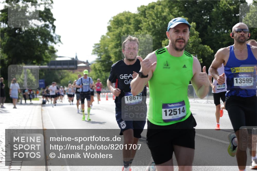 29.06.2025 - hella hamburg halbmarathon Jannik Wohlers http://msf.ph/oto/8201707 29.06.2025 09:47:47 Lombardsbrücke 1385, 1562, 1743, 2714, 2767, 3959, 4860, 5091, 5315, 6684, 6829, 6990, 8362, 8933, 10793, 10900, 11202, 11227, 11620, 11929, 12290, 12514, 13595, 13854, 14387, 14875, 14908, 14934, 15015, 15261, 15415, 15701, 15959, 16119, 16158, 17024, 17217, 18103, 18573, 18584, 18679 meine-sportfotos.de