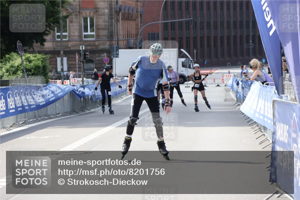 29.06.2025 - hella hamburg halbmarathon Strokosch-Dieckow http://msf.ph/oto/8201756 29.06.2025 09:52:15 Ziel 20175 meine-sportfotos.de