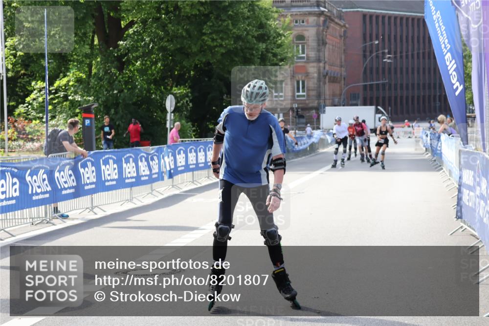 29.06.2025 - hella hamburg halbmarathon Strokosch-Dieckow http://msf.ph/oto/8201807 29.06.2025 09:52:20 Ziel 20175, 20266 meine-sportfotos.de