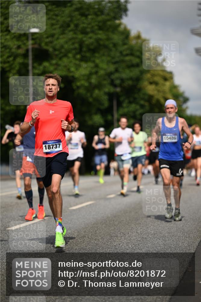 29.06.2025 - hella hamburg halbmarathon Dr. Thomas Lammeyer http://msf.ph/oto/8201872 29.06.2025 09:48:23 Kennedybrücke 1758, 2746, 3043, 3201, 5070, 5269, 5328, 5746, 6619, 6781, 7272, 8209, 8883, 9137, 9381, 10156, 10171, 10486, 11169, 11413 meine-sportfotos.de