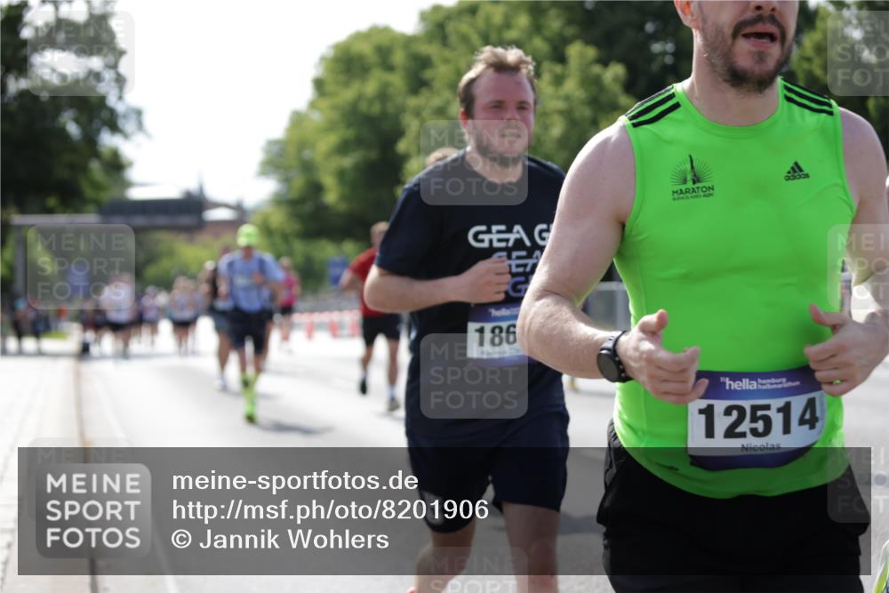 29.06.2025 - hella hamburg halbmarathon Jannik Wohlers http://msf.ph/oto/8201906 29.06.2025 09:47:48 Lombardsbrücke 1385, 1743, 2714, 2767, 3959, 4860, 5091, 5315, 6684, 6829, 6990, 8362, 8933, 10793, 10900, 11202, 11227, 11620, 11929, 12290, 12514, 13595, 13854, 14387, 14875, 14908, 15015, 15415, 15701, 15959, 16119, 16158, 17024, 17217, 18103, 18573, 18584, 18679 meine-sportfotos.de