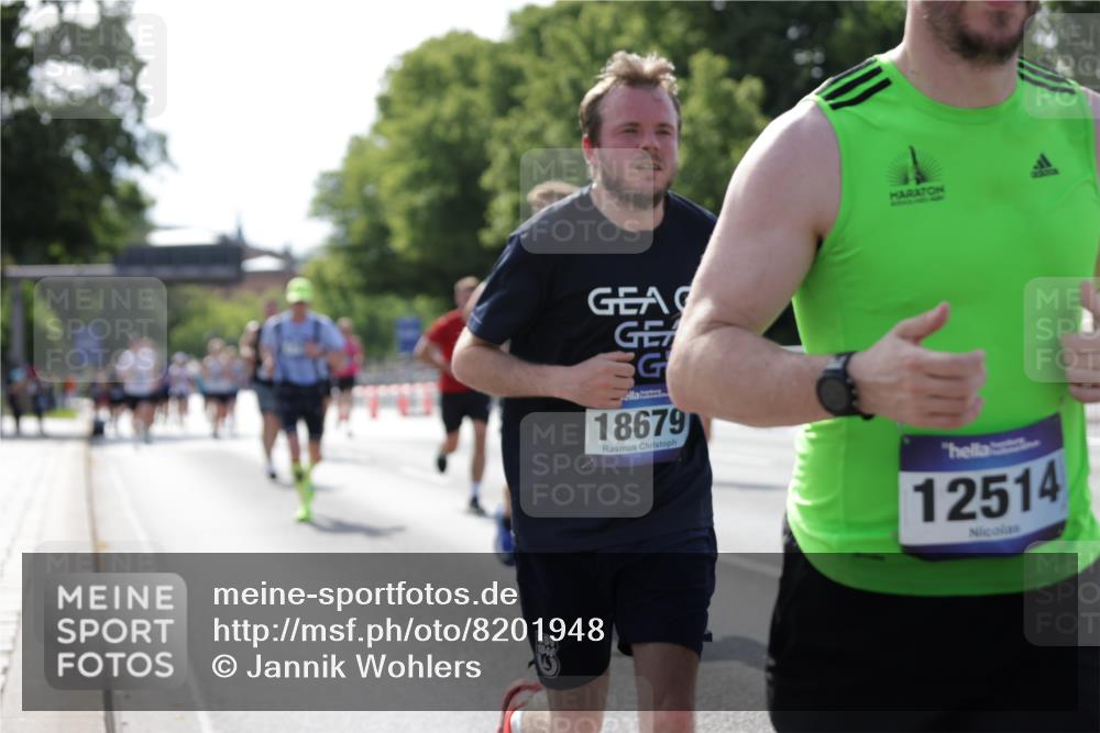29.06.2025 - hella hamburg halbmarathon Jannik Wohlers http://msf.ph/oto/8201948 29.06.2025 09:47:48 Lombardsbrücke 1385, 1743, 2714, 2767, 3959, 4860, 5091, 5315, 6684, 6829, 6990, 8362, 8933, 10793, 10900, 11202, 11227, 11620, 11929, 12290, 12514, 13595, 13854, 14387, 14875, 14908, 15015, 15415, 15701, 15959, 16119, 16158, 17024, 17217, 18103, 18573, 18584, 18679 meine-sportfotos.de
