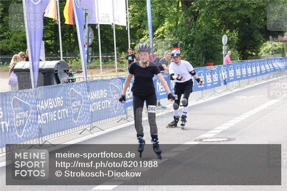 29.06.2025 - hella hamburg halbmarathon Strokosch-Dieckow http://msf.ph/oto/8201988 29.06.2025 09:52:27 Ziel 20024, 20138, 20175, 20264, 20265, 20266, 20350 meine-sportfotos.de