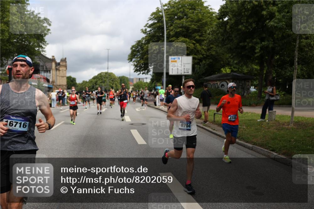29.06.2025 - hella hamburg halbmarathon Yannick Fuchs http://msf.ph/oto/8202059 29.06.2025 10:44:46 20KM 1119, 1399, 1461, 1466, 1507, 1630, 1750, 1817, 2207, 2880, 3654, 4077, 4346, 4816, 5018, 5115, 6027, 6662, 6712, 6795, 7052, 7134, 7176, 7397, 7583, 7930, 7932, 8117, 8572, 8704, 8819, 9057, 10371, 11214, 11356, 11607, 12016, 12624, 13008, 13687, 13701, 13875, 14034, 14125, 14257, 14626, 15362, 15395, 15803, 15950, 16285, 16291, 16716, 17179, 17221, 17384, 18006, 18066, 18370, 18394, 18489, 18811 meine-sportfotos.de