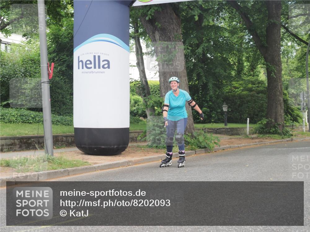 29.06.2025 - hella hamburg halbmarathon KatJ http://msf.ph/oto/8202093 29.06.2025 09:31:18 Zwischen KM18-KM19  meine-sportfotos.de