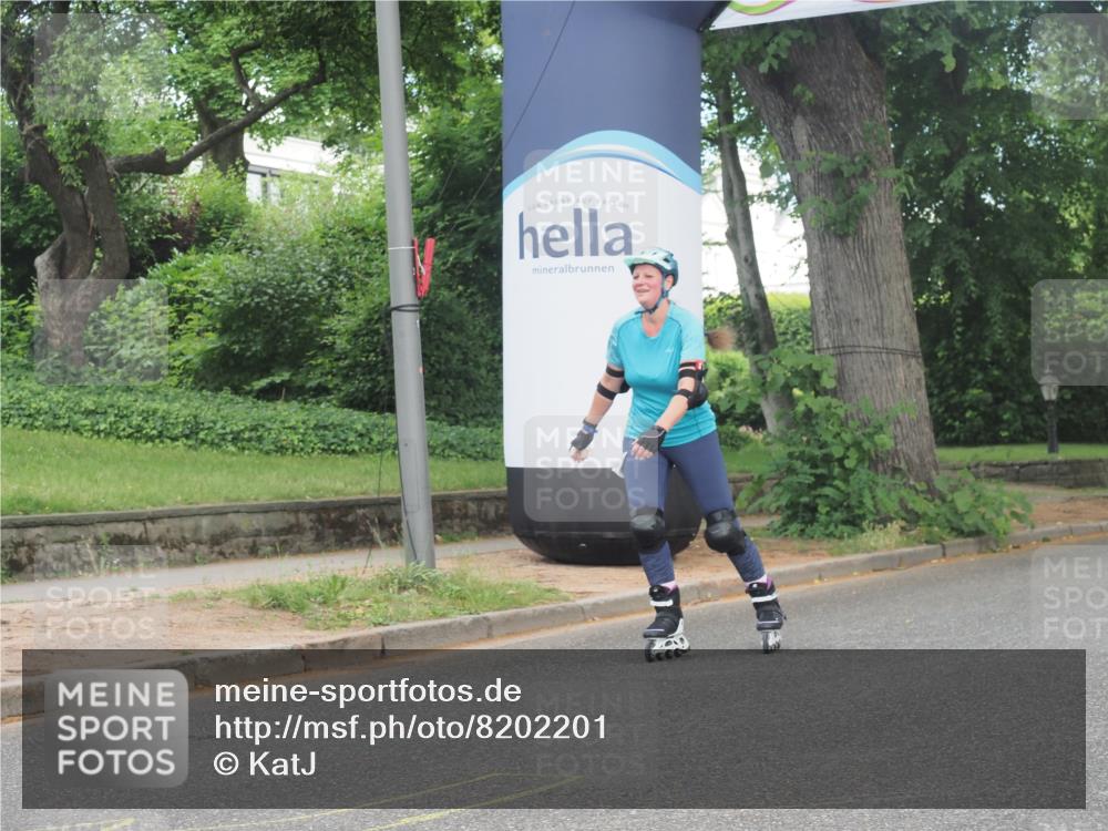 29.06.2025 - hella hamburg halbmarathon KatJ http://msf.ph/oto/8202201 29.06.2025 09:31:18 Zwischen KM18-KM19  meine-sportfotos.de