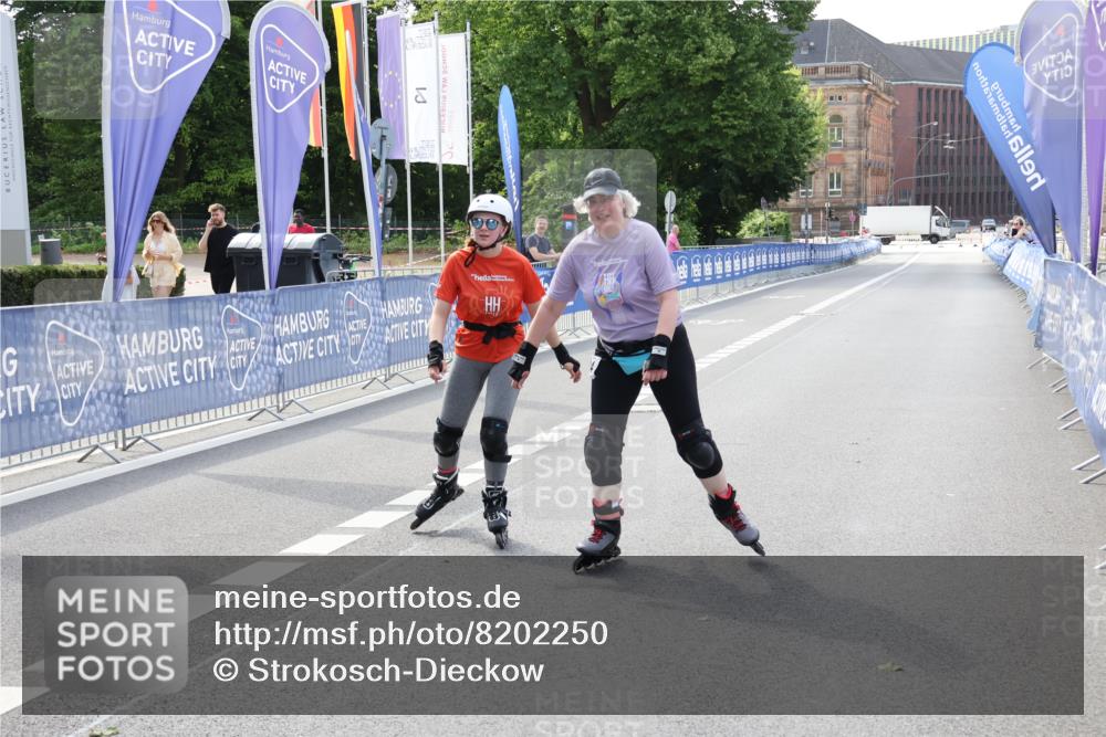 29.06.2025 - hella hamburg halbmarathon Strokosch-Dieckow http://msf.ph/oto/8202250 29.06.2025 09:52:34 Ziel 20024, 20138, 20264, 20265, 20266, 20350 meine-sportfotos.de