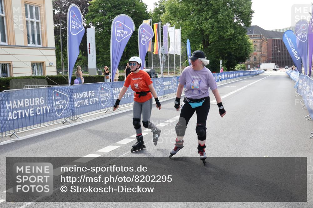 29.06.2025 - hella hamburg halbmarathon Strokosch-Dieckow http://msf.ph/oto/8202295 29.06.2025 09:52:35 Ziel 20024, 20138, 20264, 20265, 20350 meine-sportfotos.de
