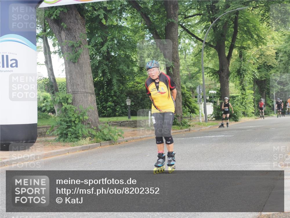 29.06.2025 - hella hamburg halbmarathon KatJ http://msf.ph/oto/8202352 29.06.2025 09:31:20 Zwischen KM18-KM19  meine-sportfotos.de