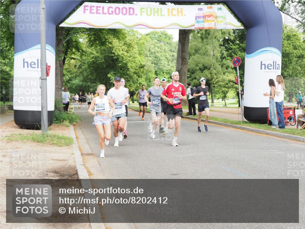29.06.2025 - hella hamburg halbmarathon MichiJ http://msf.ph/oto/8202412 29.06.2025 10:21:45 Zwischen KM18-KM19 51, 2746, 3935, 6358, 7793, 8062, 10876, 11370, 12987, 14028, 16957, 18562, 18563 meine-sportfotos.de